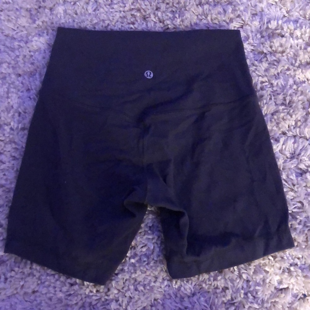 grey align shorts